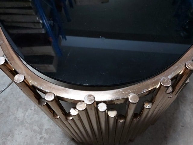 TABLE BASSE REF TD-3 120X60X4 EN VERRE NOIR /DOREE RECONDITIONNEE