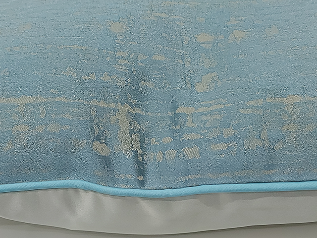 COUSSIN 46X46 VERT TURQUOISE MORDOREE