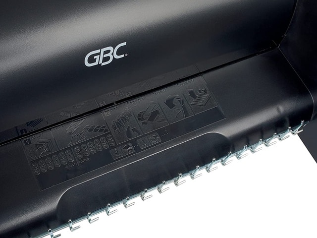 MACHINE A RELIURE MANUELLE GBC C100