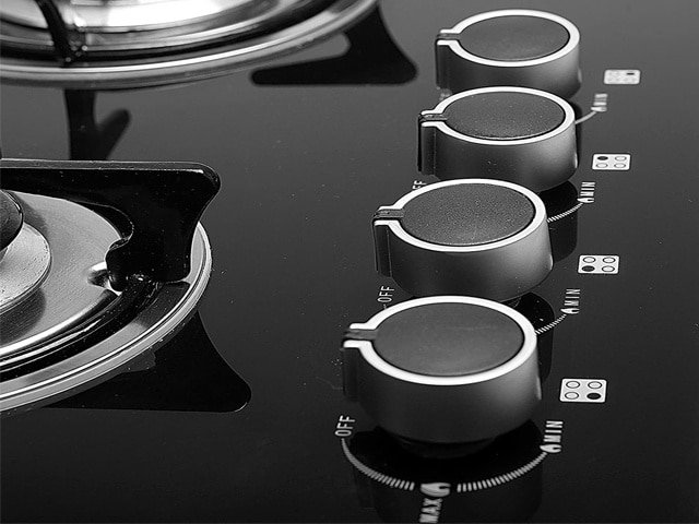 PLAQUE CUISSON ENCASTRABLE 4 FEUX A GAZ GEEPAS GK4410 NOIR 60*51*95