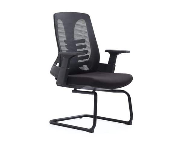 FAUTEUIL VISITEUR EN MAILLE 679CB NOIRE