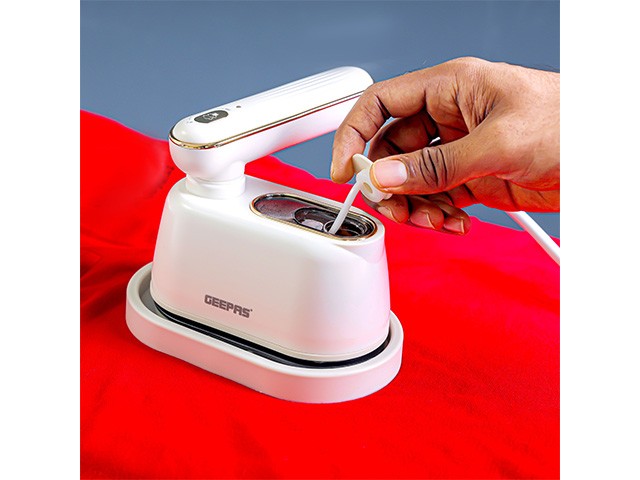 FER A REPASSER A VAPEUR PORTATIF GEEPAS 0.12L GSI24027