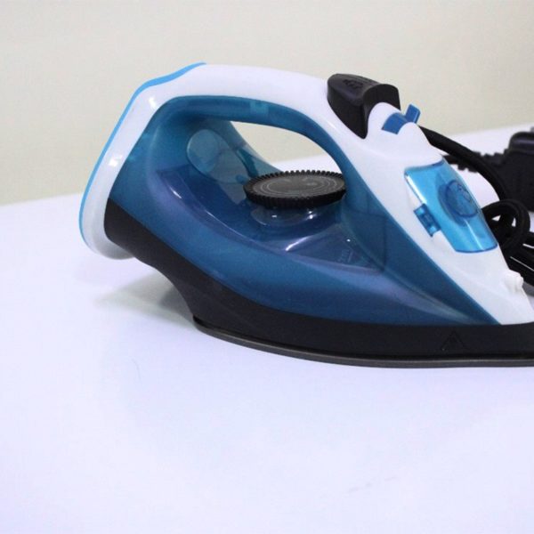 FER A REPASSER A VAPEUR GEEPAS 0.14L GSI7783 BLEU/BLANC