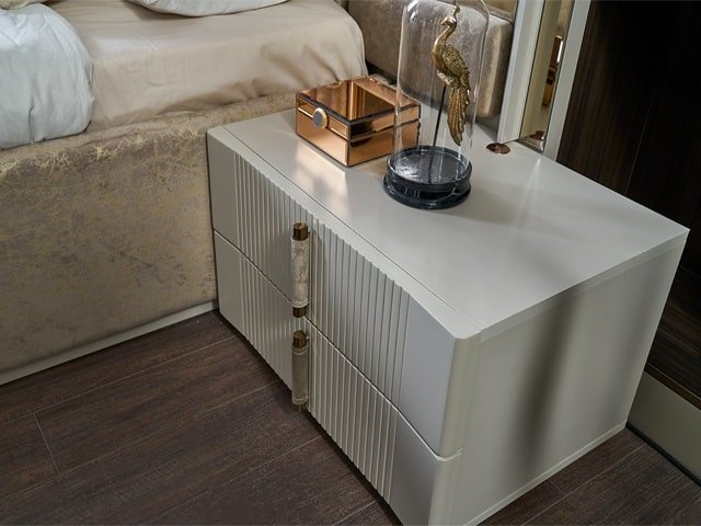 CHAMBRE A COUCHER 180X200 COMPLETE CREA PORTES BATTANTES