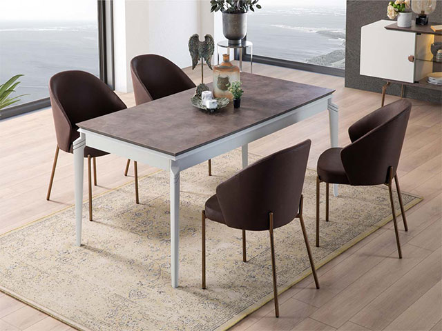 TABLE A MANGER